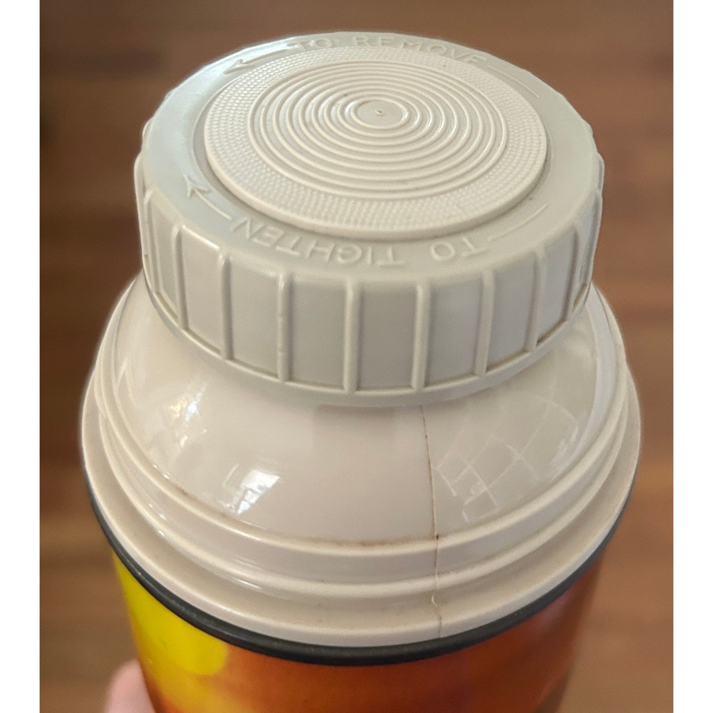 Vintage Thermos 2210/91 Sunset Couple Scene with Orange Cup Lid USA