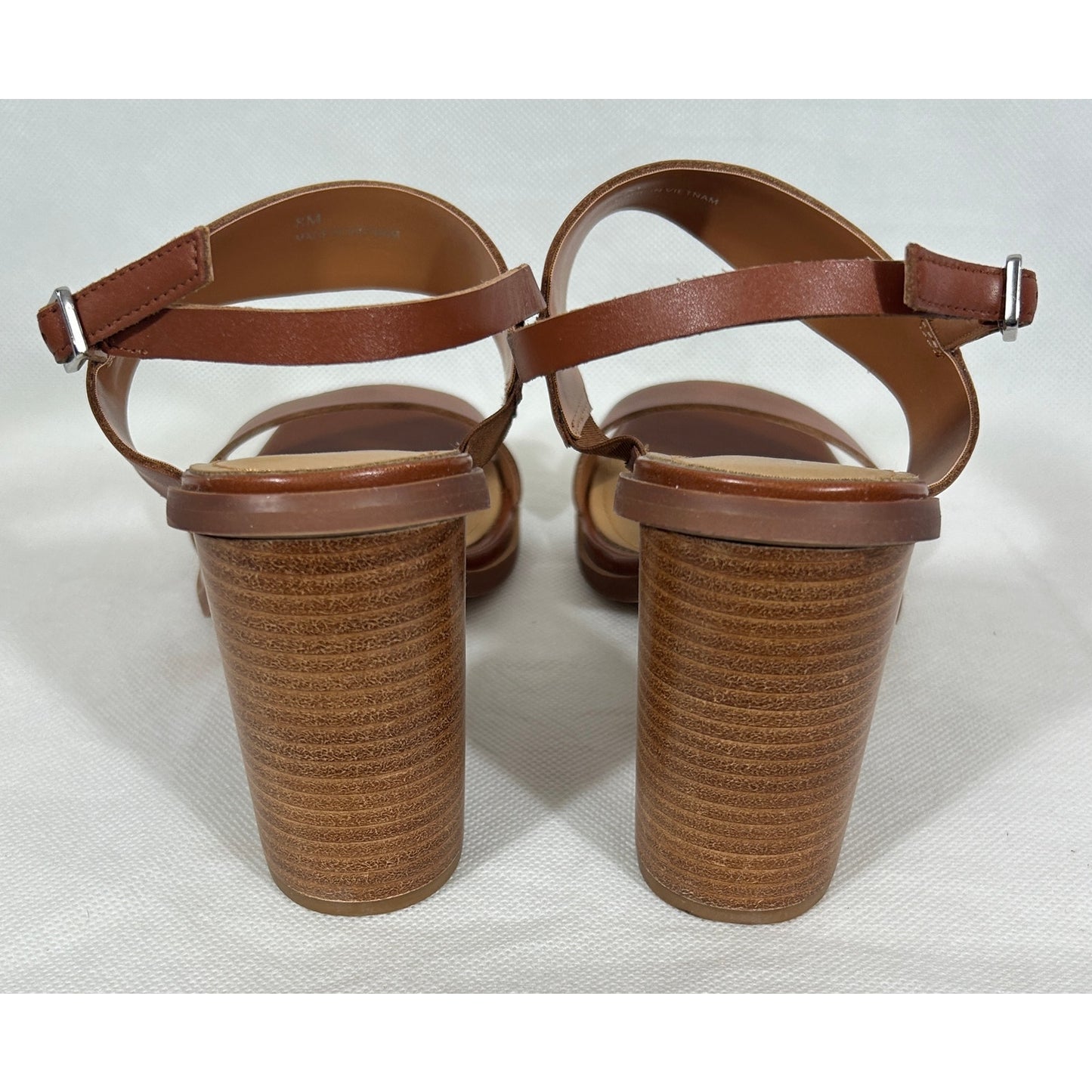 Lisa Vicky Block Heel Chestnut Sandals Women’s Size 8M – New in Box