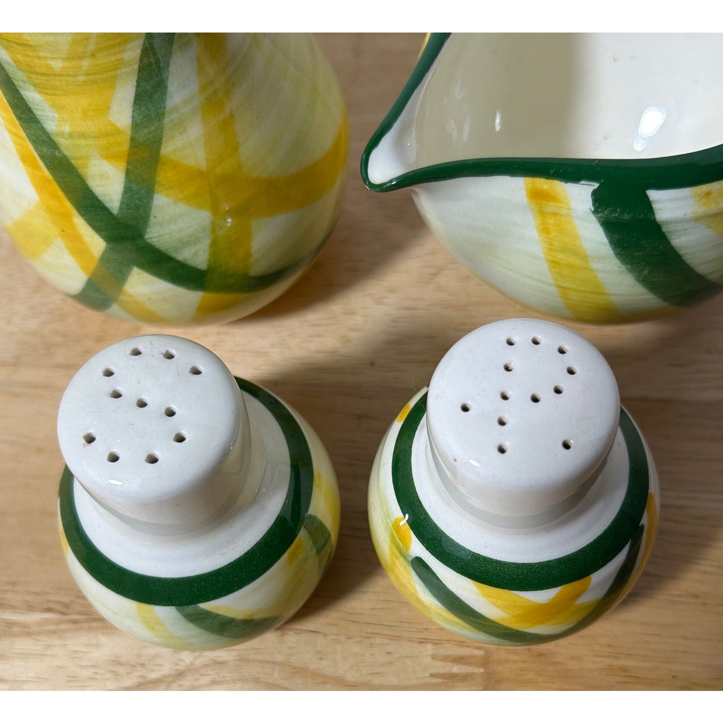 Vernonware Gingham Hand-Painted Creamer & S&P Shakers Set – California USA