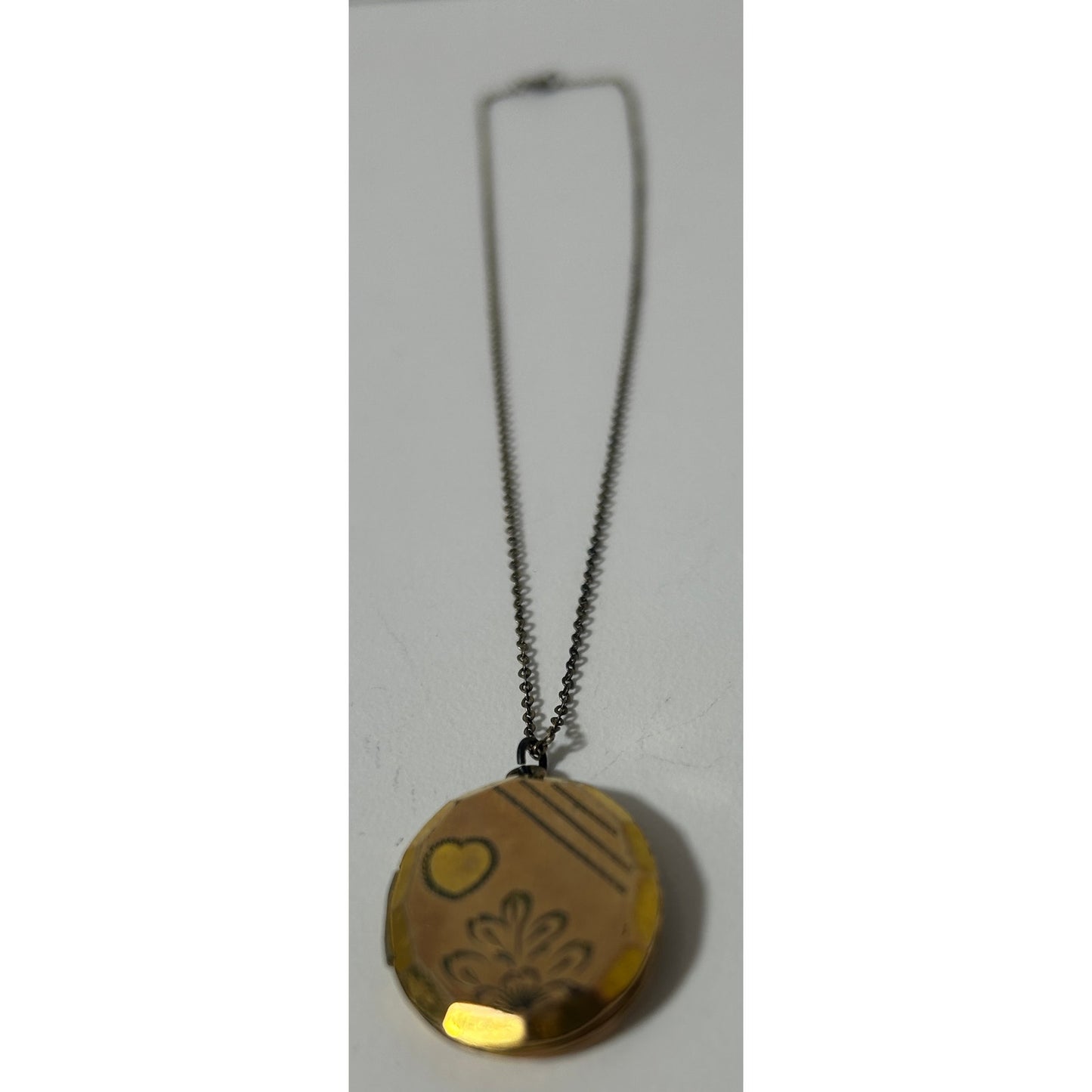 Vintage Gold-Tone Floral & Heart Engraved Locket Necklace 17"