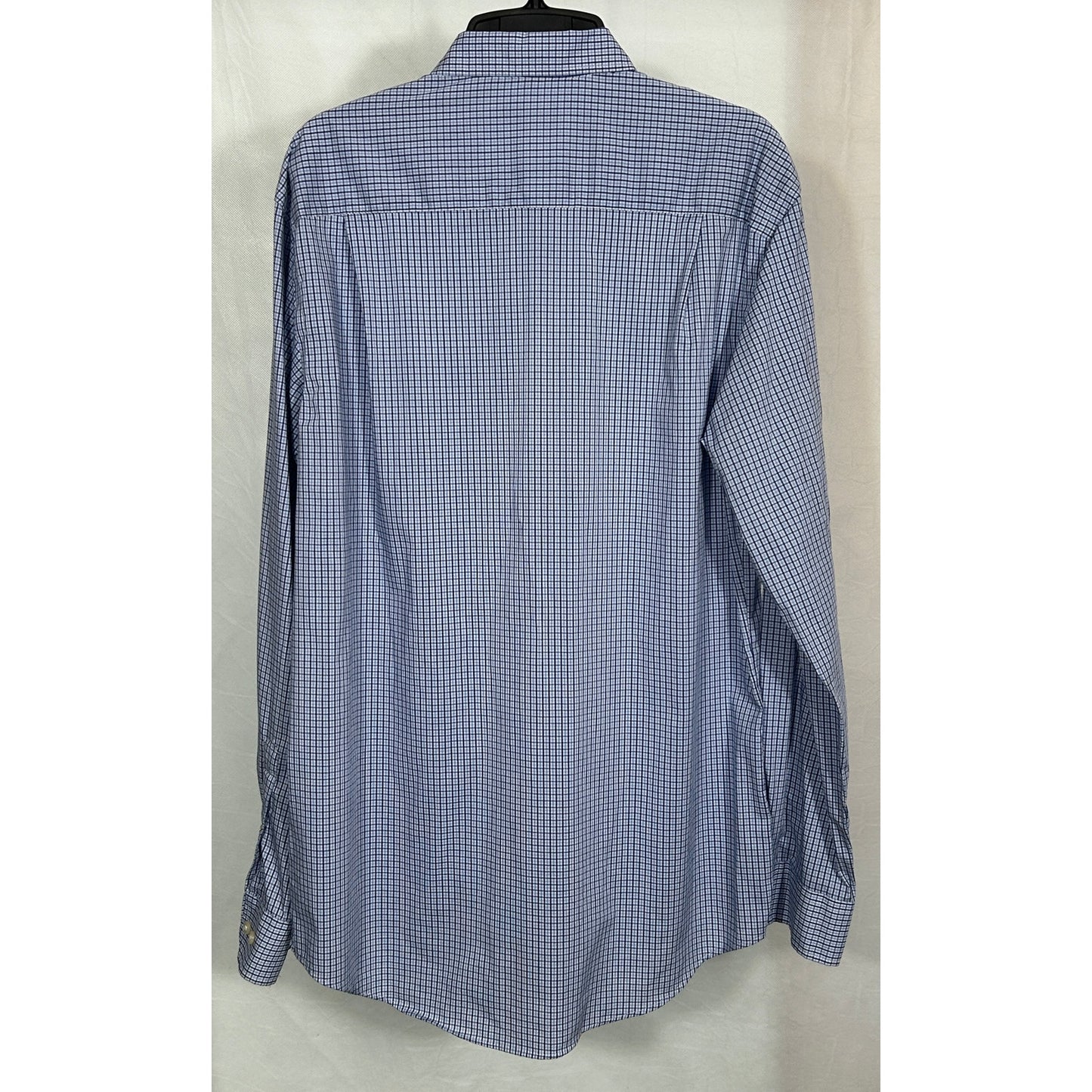 Van Heusen Traveler Men’s Blue Check Long Sleeve Shirt Size Medium