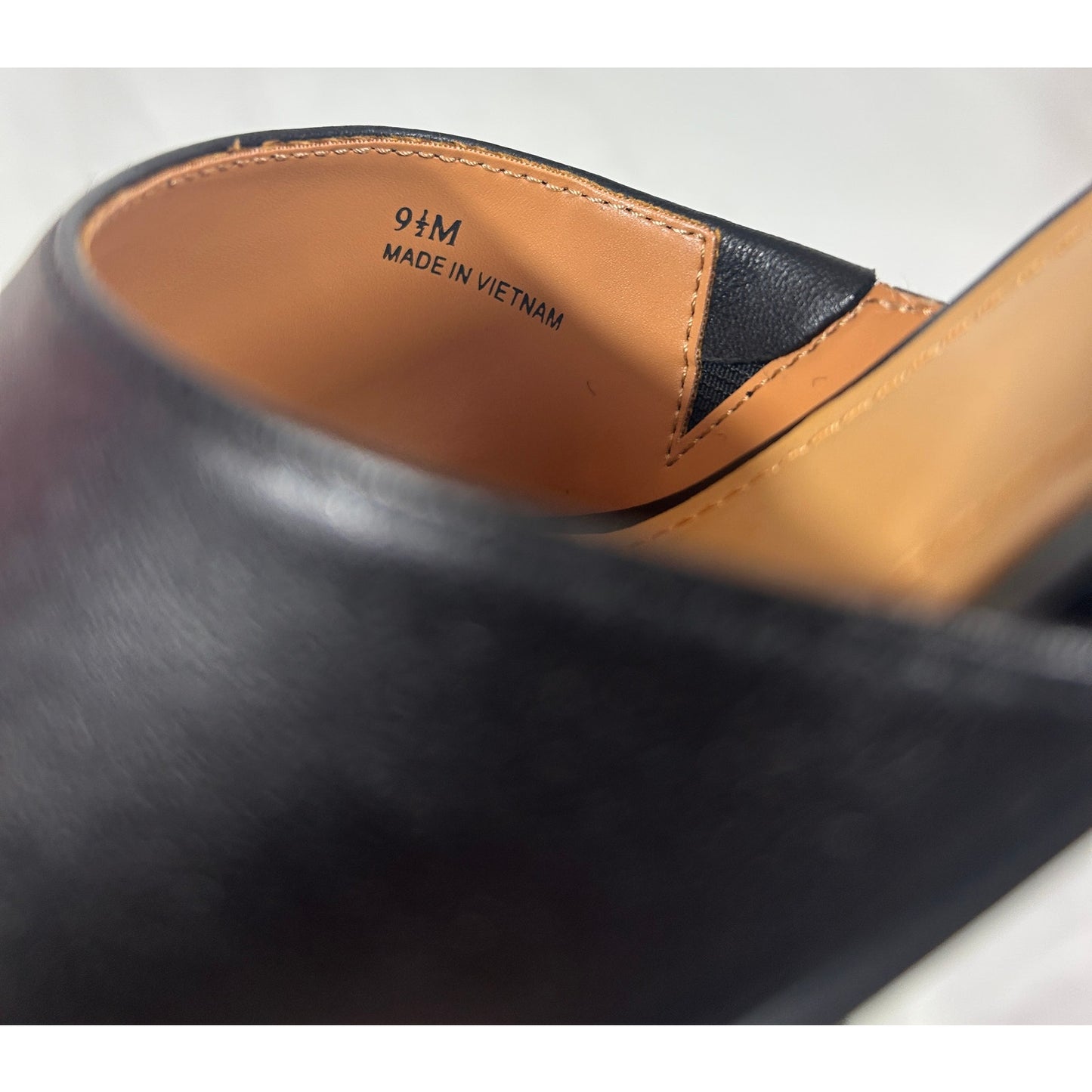 Lisa • Vicky Black Square‑Toe Slide Heels Size 9.5M – Chunky Block Heel