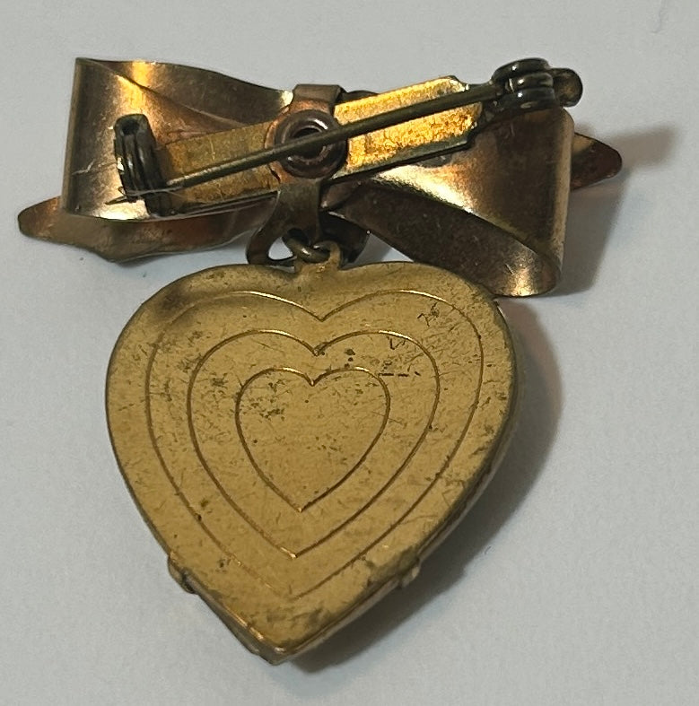 Vintage Brass Four Leaf Clover Heart Locket Brooch with Bow – Good Luck Keepsake Pin