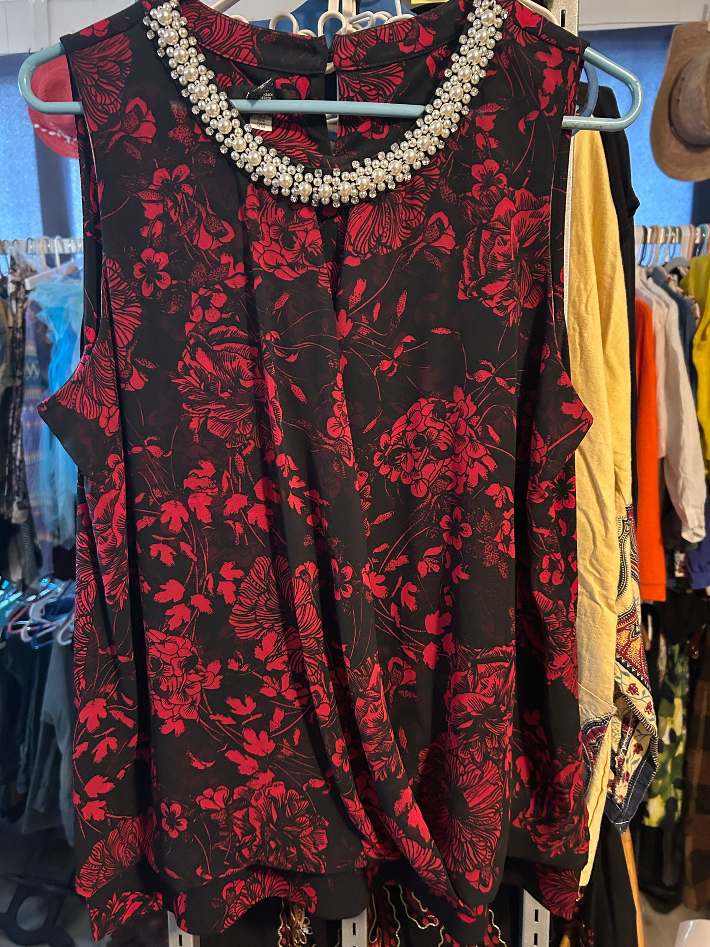 Alfani Black & Red Floral Sleeveless Blouse with Pearl Embellished Collar – Size L
