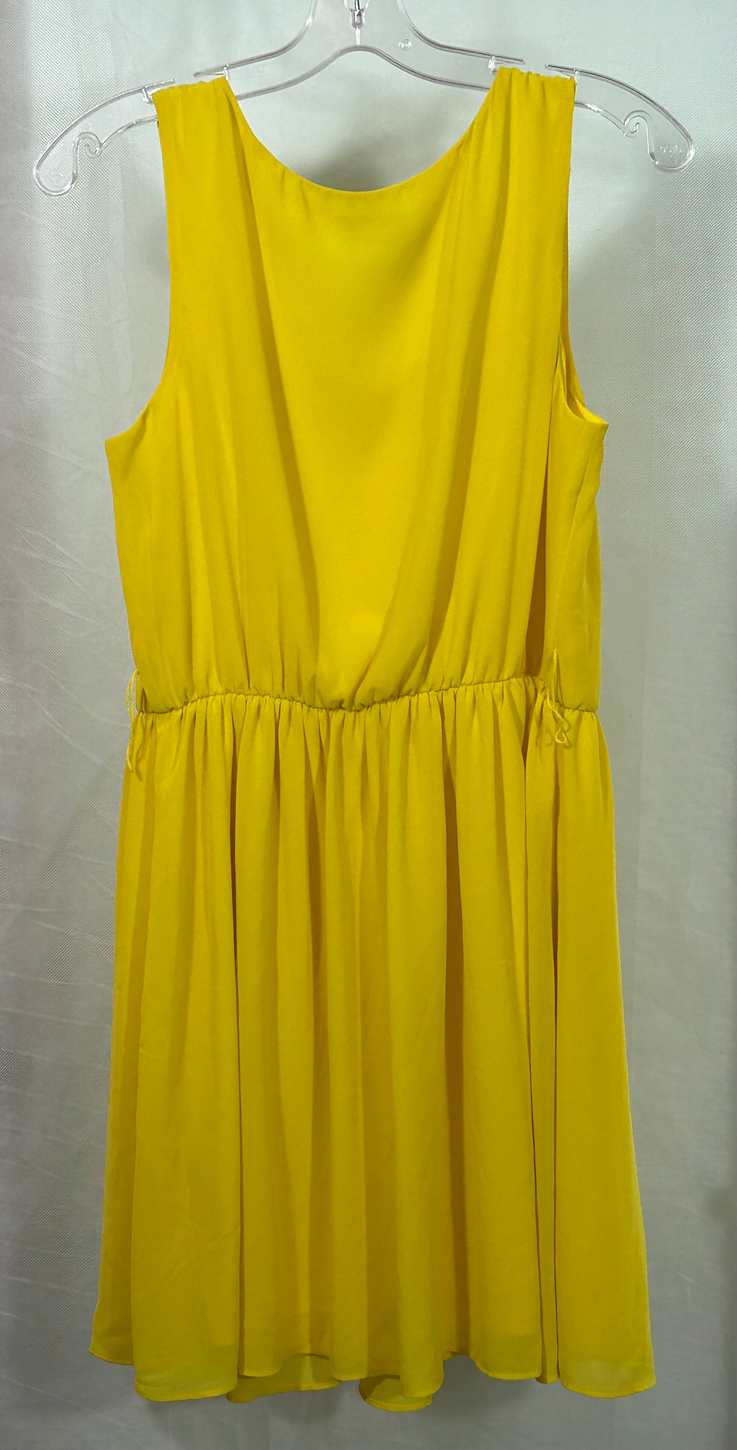 IZ Byer Yellow Sleeveless Pleated Dress with Belt – Size L