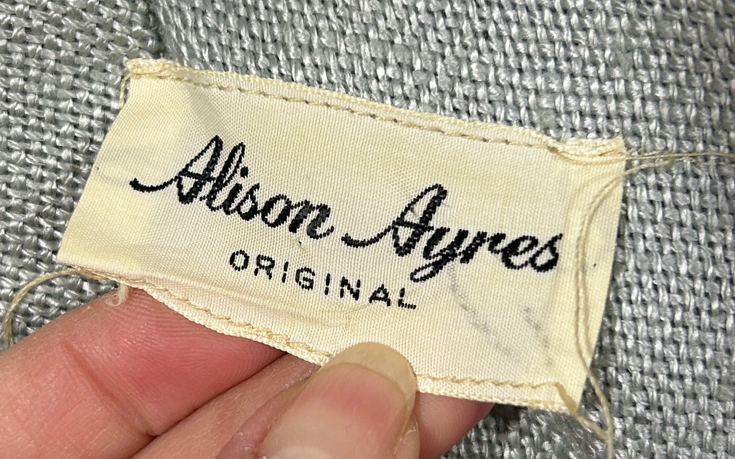 Vintage Alison Ayres Original 1960s Mod Dress – Double-Breasted Sleeveless Sheath in Silver Gray