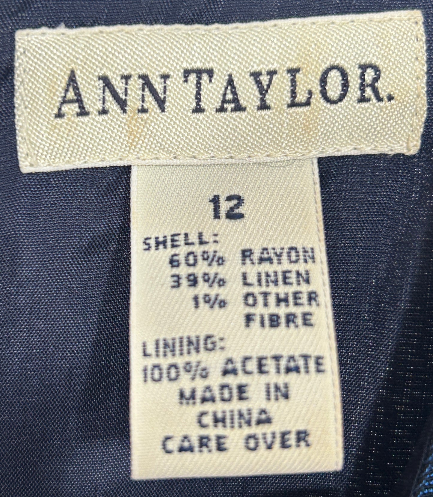 Ann Taylor Size 12 Sleeveless Back Button Blouse Top Navy Blue Stripe Linen Blend