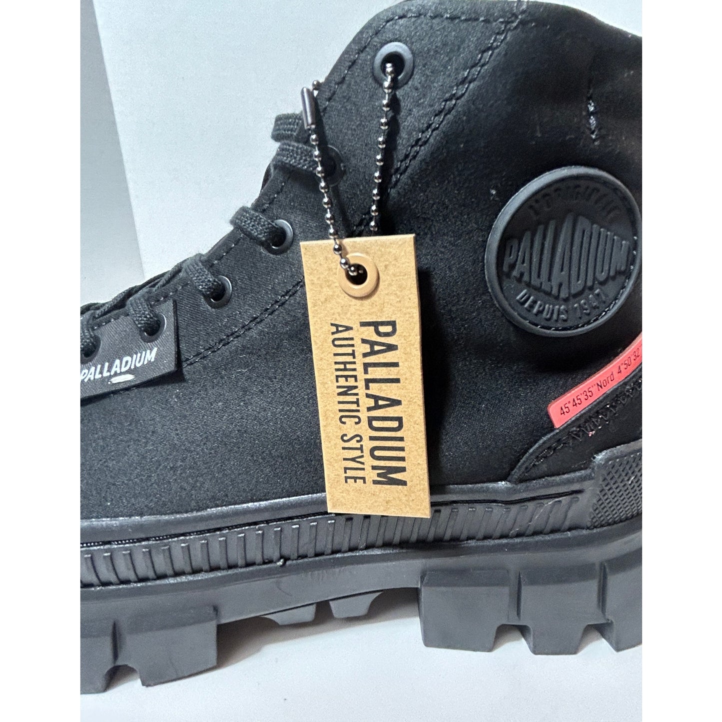 Palladium Revolt Hi TX Black Lug Sole Boots Size 9.5 New in Box