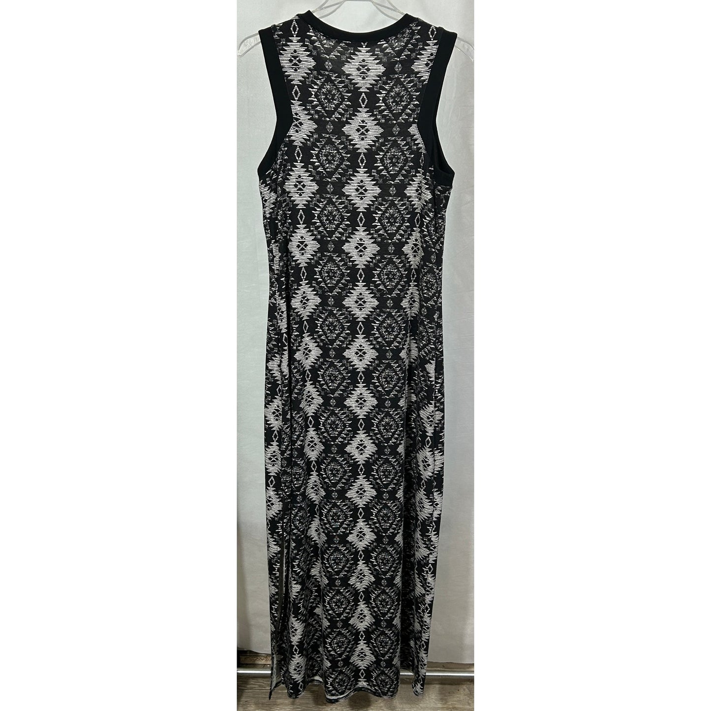 Xhilaration Black & White Aztec Print Sleeveless Maxi Dress Size L