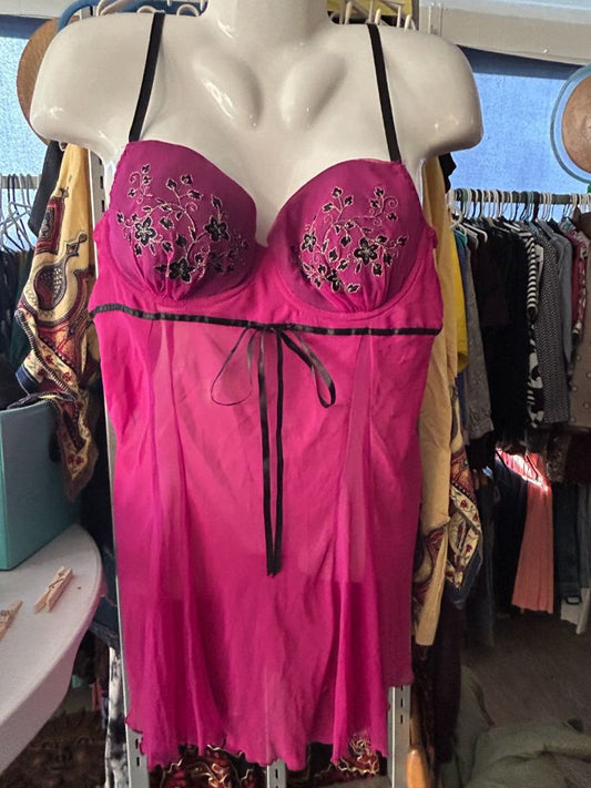 Romantic Hot Pink Sheer Babydoll Lingerie with Embroidered Floral Detail - Size XL