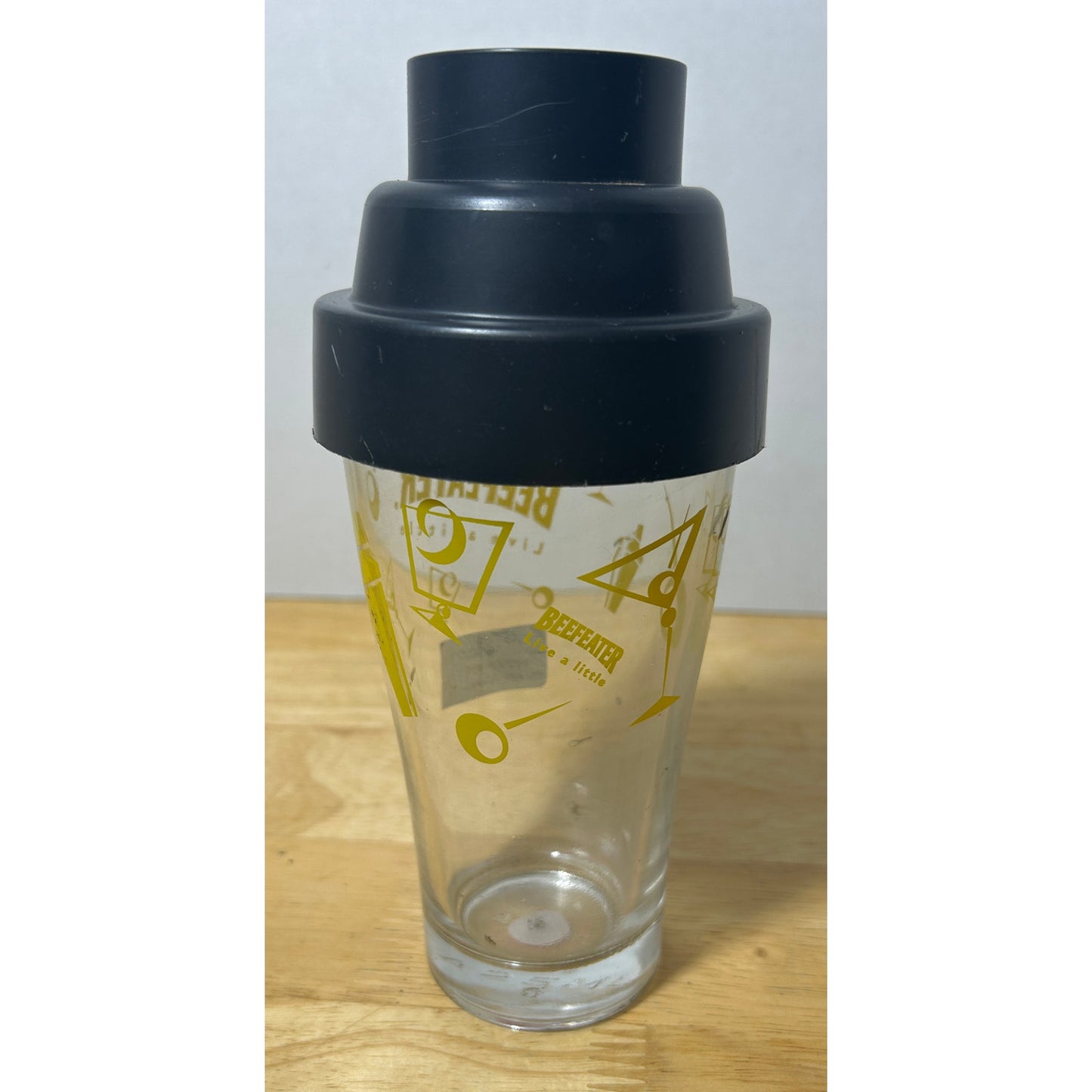 Vintage Beefeater Gin Cocktail Shaker Glass with Black Strainer Lid