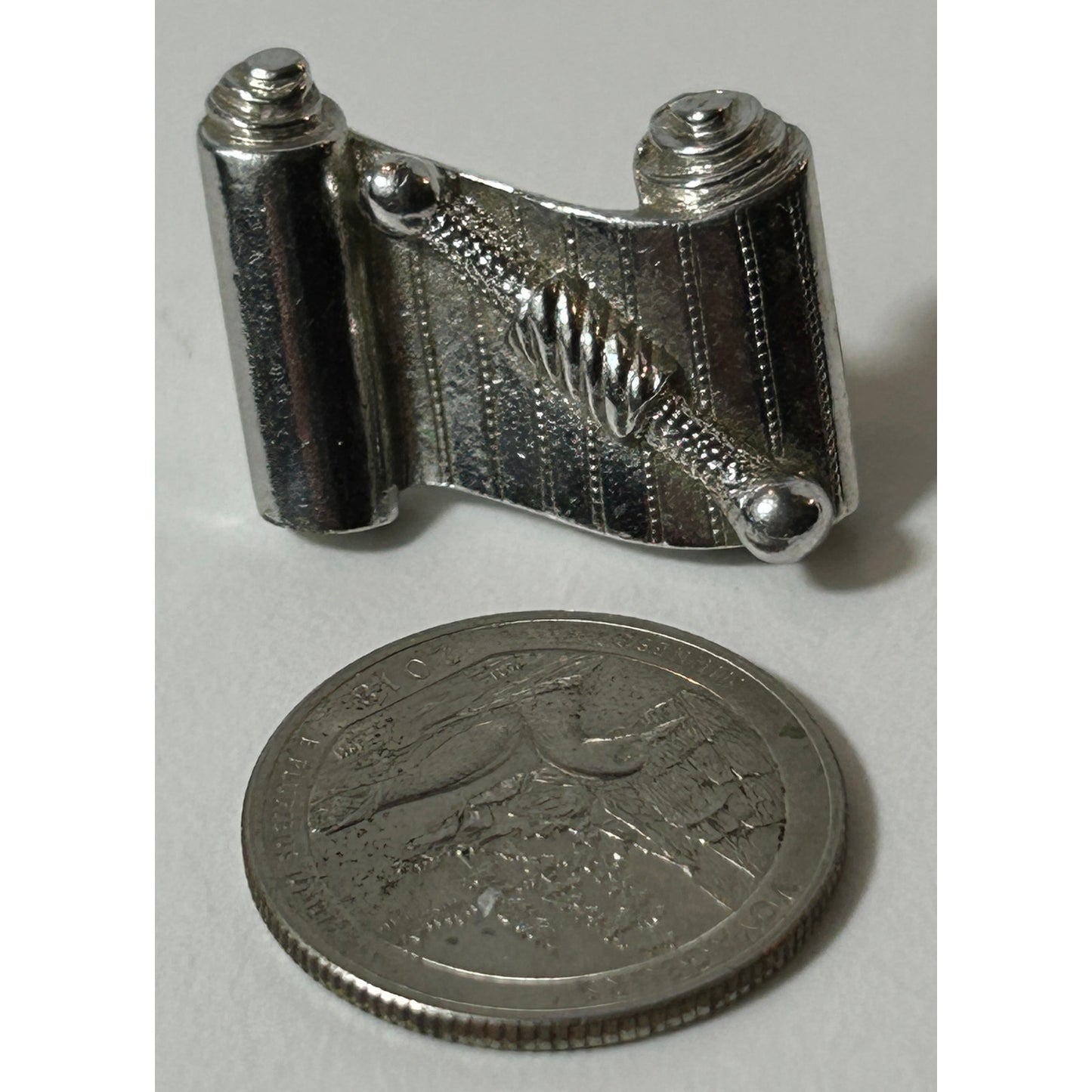 Vintage ORA Silver-Tone Torah Scroll Brooch Pin Jewish Judaica 1"