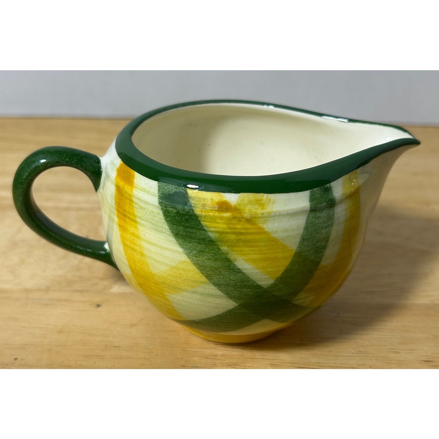 Vernonware Gingham Hand-Painted Creamer & S&P Shakers Set – California USA