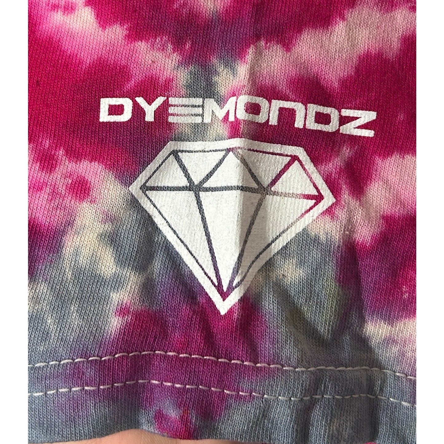 Dyemondz Hand-Dyed Tie-Dye Diamond Pattern Tee – 100% Cotton Large T-Shirt