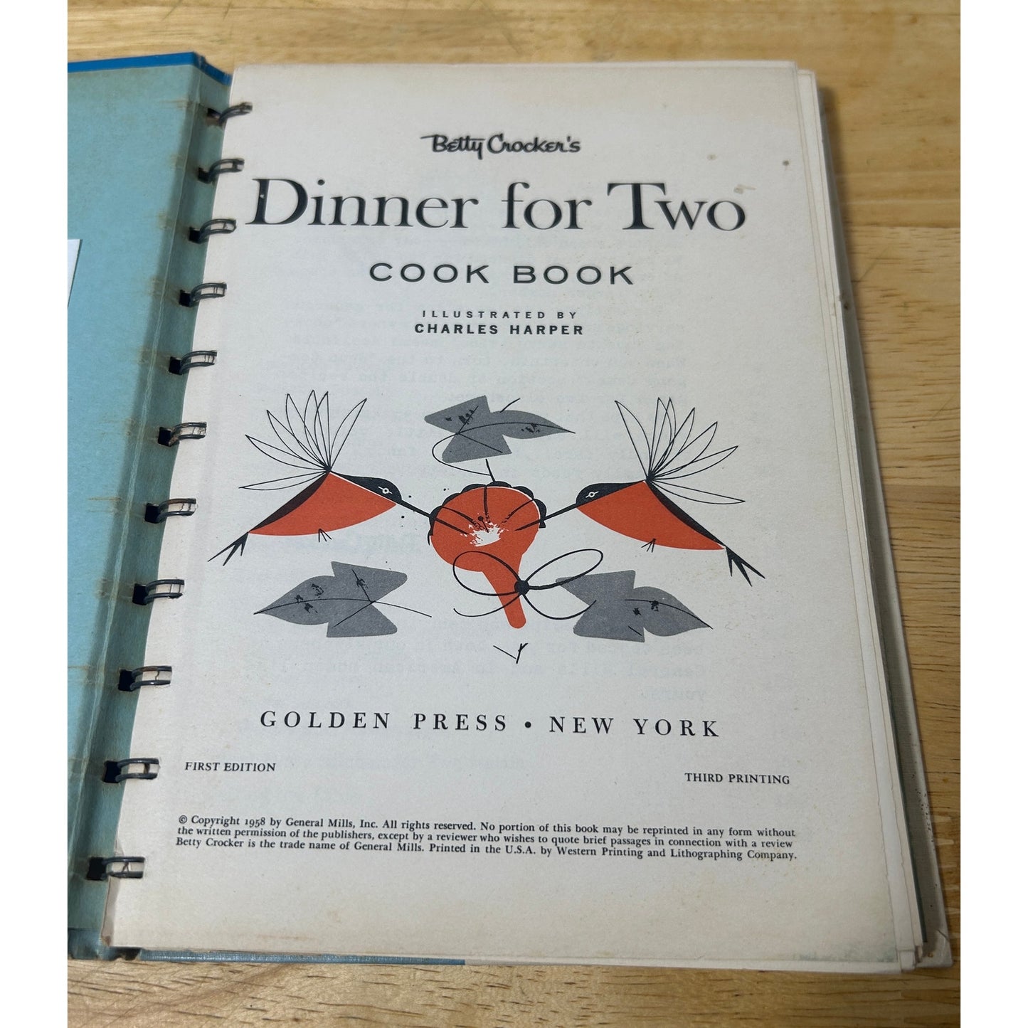 Vintage Kitchen & Homemaker Bundle: Taylor Thermometer + Cookbooks (4 pcs)
