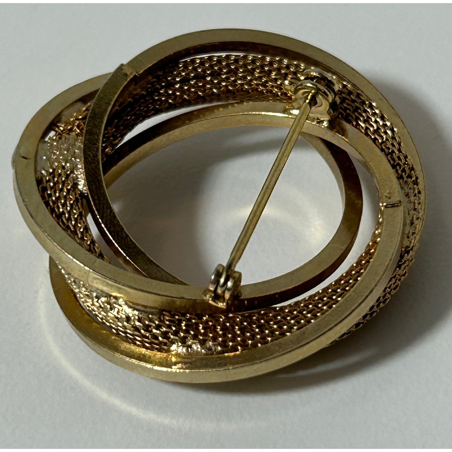 Vintage Gold Tone Mesh Swirl Brooch with Faux Pearl 1.75" Statement Pin