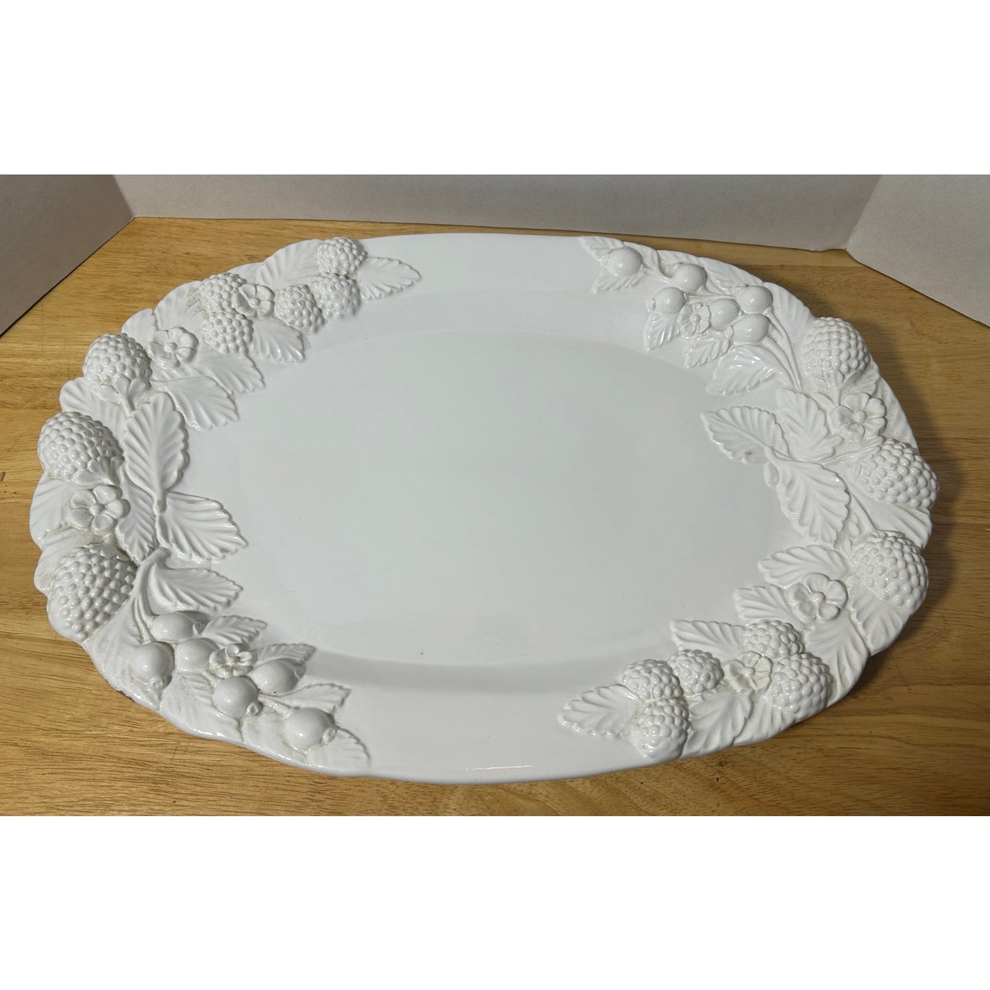 White Ceramic Embossed Fruit & Leaf Large Oval Platter 20" Italy