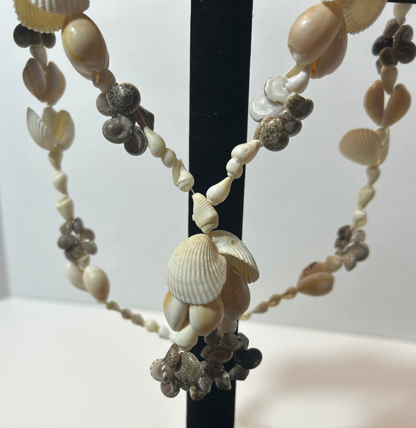 Vintage Hawaiian Puka Shell Necklace with Mixed Seashells – Handmade Beach Boho Jewelry