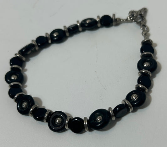 Handmade Black Glass Bead and Silver-Tone Toggle Clasp Bracelet – Modern Minimalist Jewelry