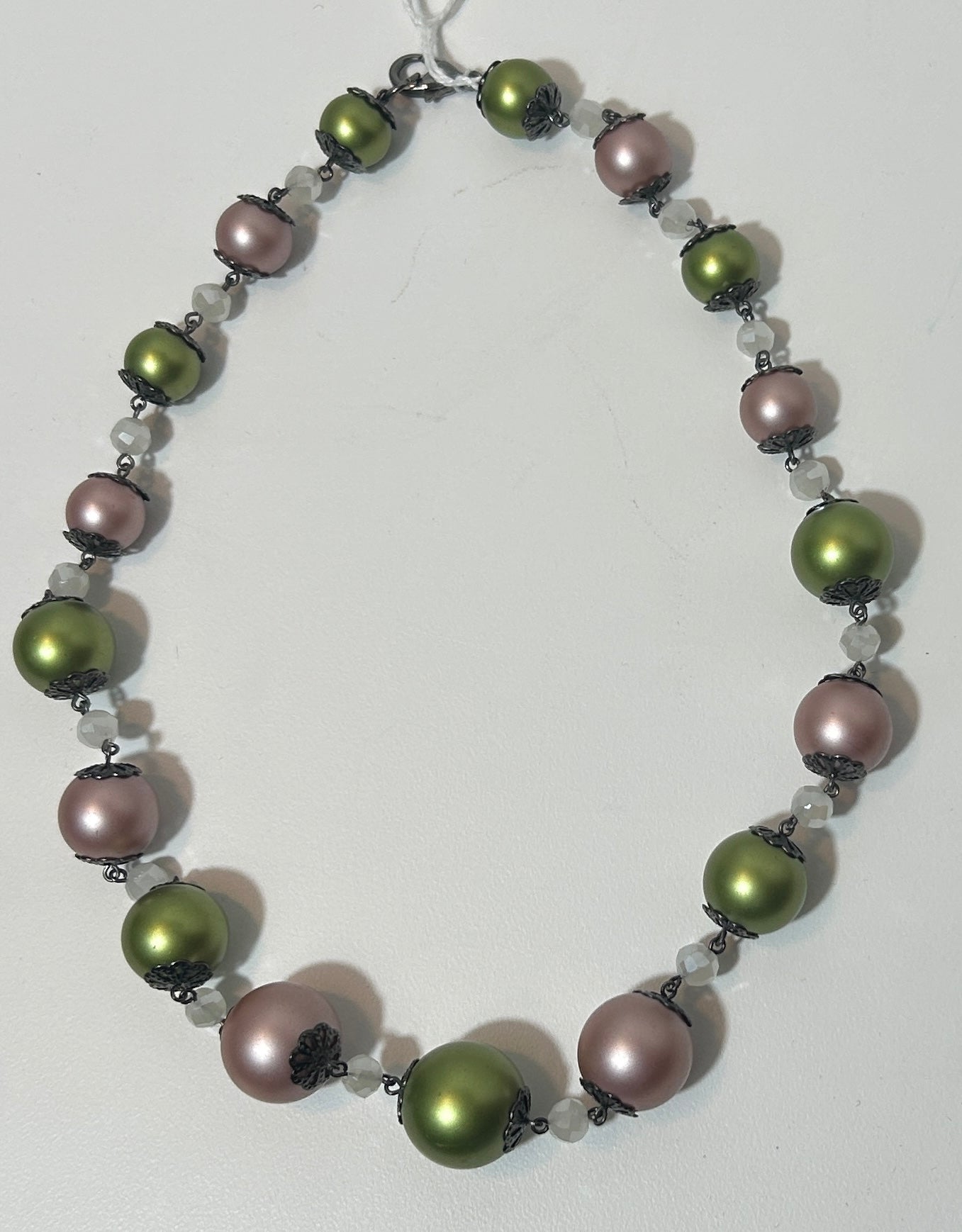 Faux Pearl Bead Necklace in Mauve and Olive Green with Filigree Caps – Retro Statement Jewelry