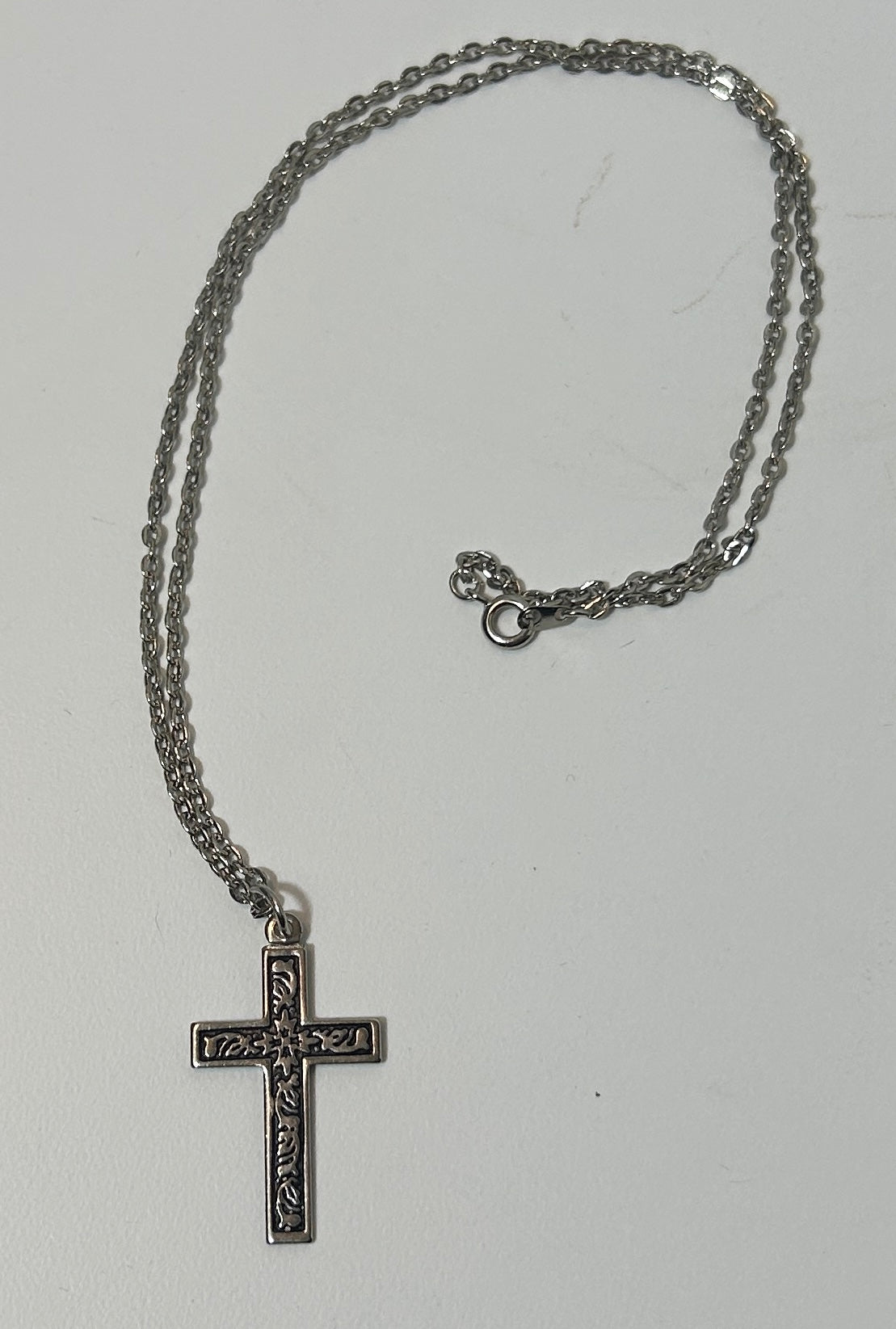 Vintage Silver Tone Cross Pendant Necklace with Ornate Starburst Design - Unisex Christian Religious Jewelry