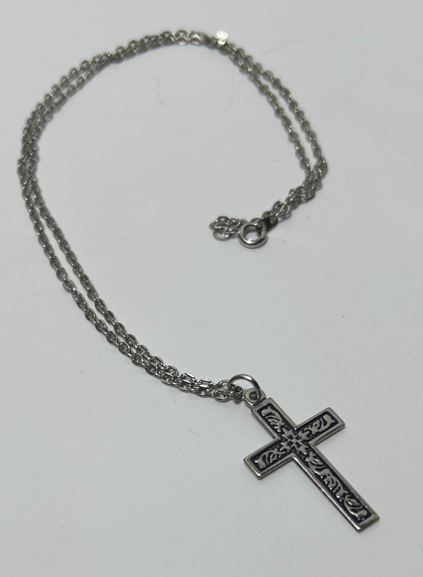 Vintage Silver Tone Cross Pendant Necklace with Ornate Starburst Design - Unisex Christian Religious Jewelry