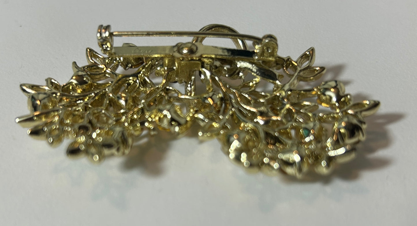 Vintage Gold-Tone Rhinestone Leaf Brooch – Elegant Mid-Century Floral Pin
