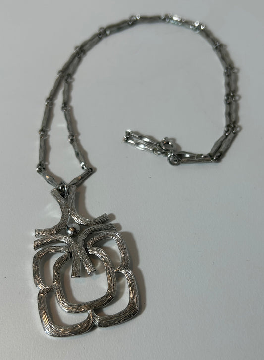 Vintage Brutalist Silver-Tone Pendant Necklace with Textured Modernist Design