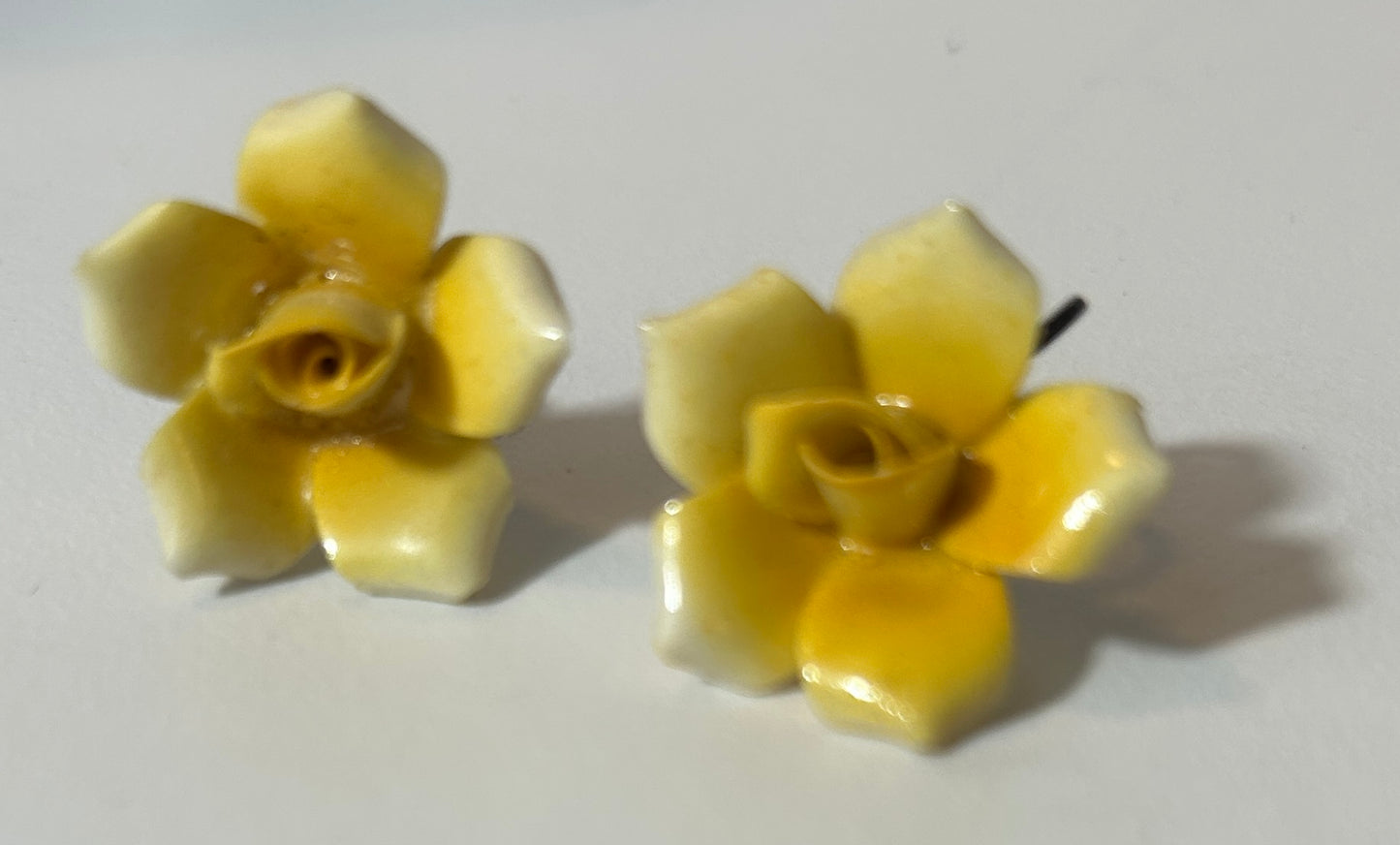 Vintage Yellow Porcelain Rose Screw Back Earrings – 1950s Floral Statement Jewelry