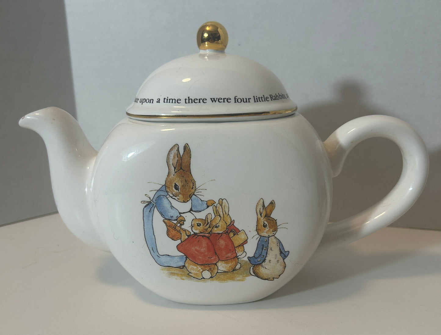 Beatrix Potter Collector’s Set - Teapot, Figurines, and Book