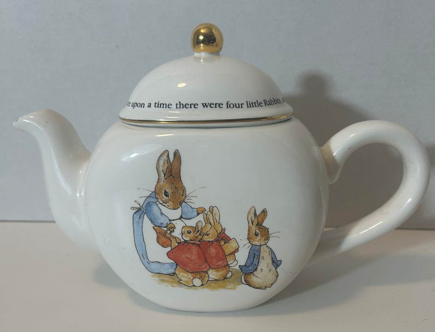 Beatrix Potter Collector’s Set - Teapot, Figurines, and Book