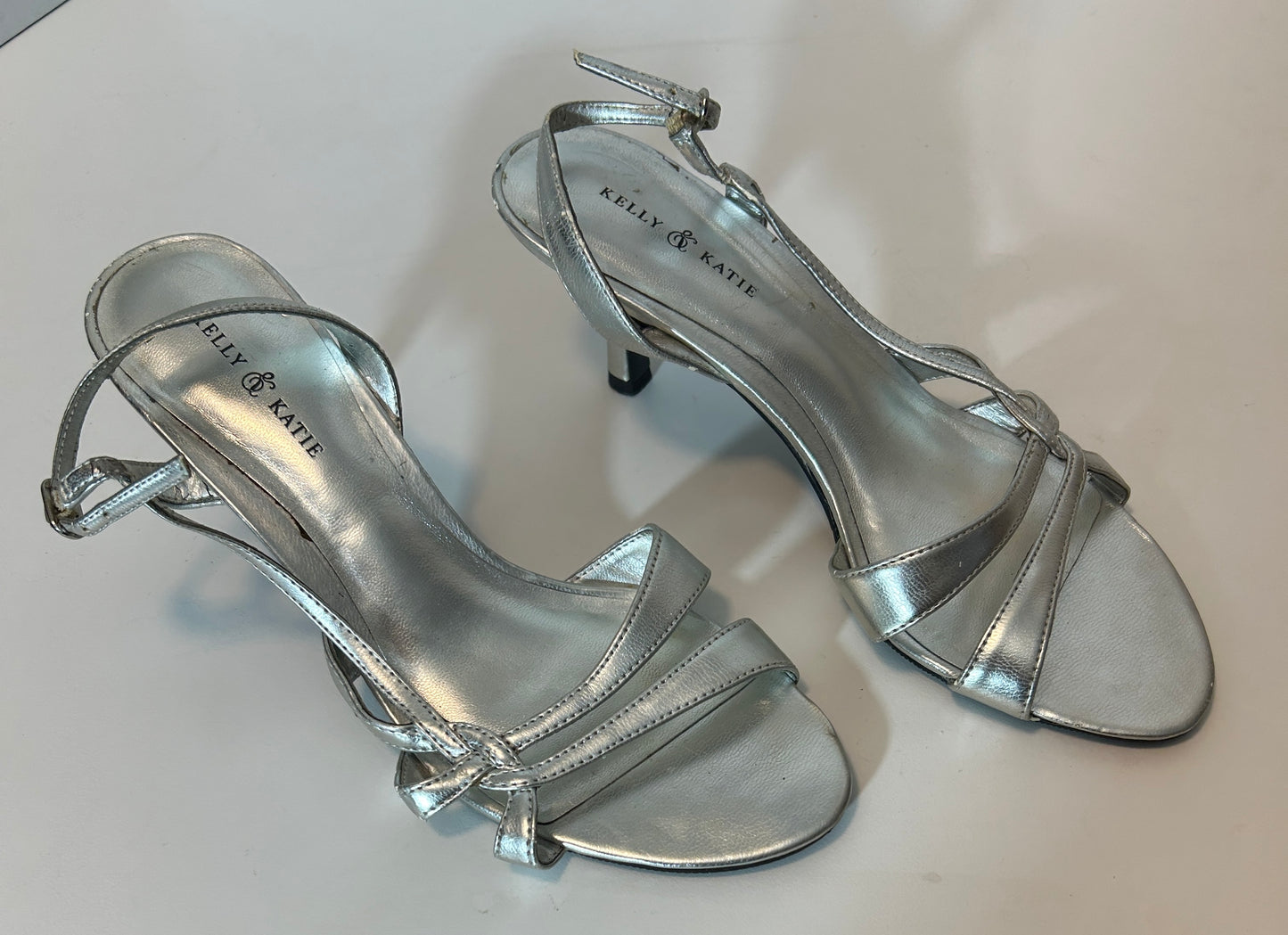 Kelly & Katie Silver Strappy Heels Size 7.5