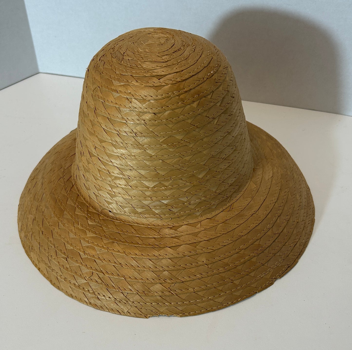 Vintage Handwoven Straw Hat with Clear Lucite Daisy Embellishment