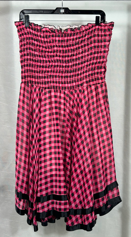 Vintage Inspired Pink and Black Gingham Flowy Strapless Dress