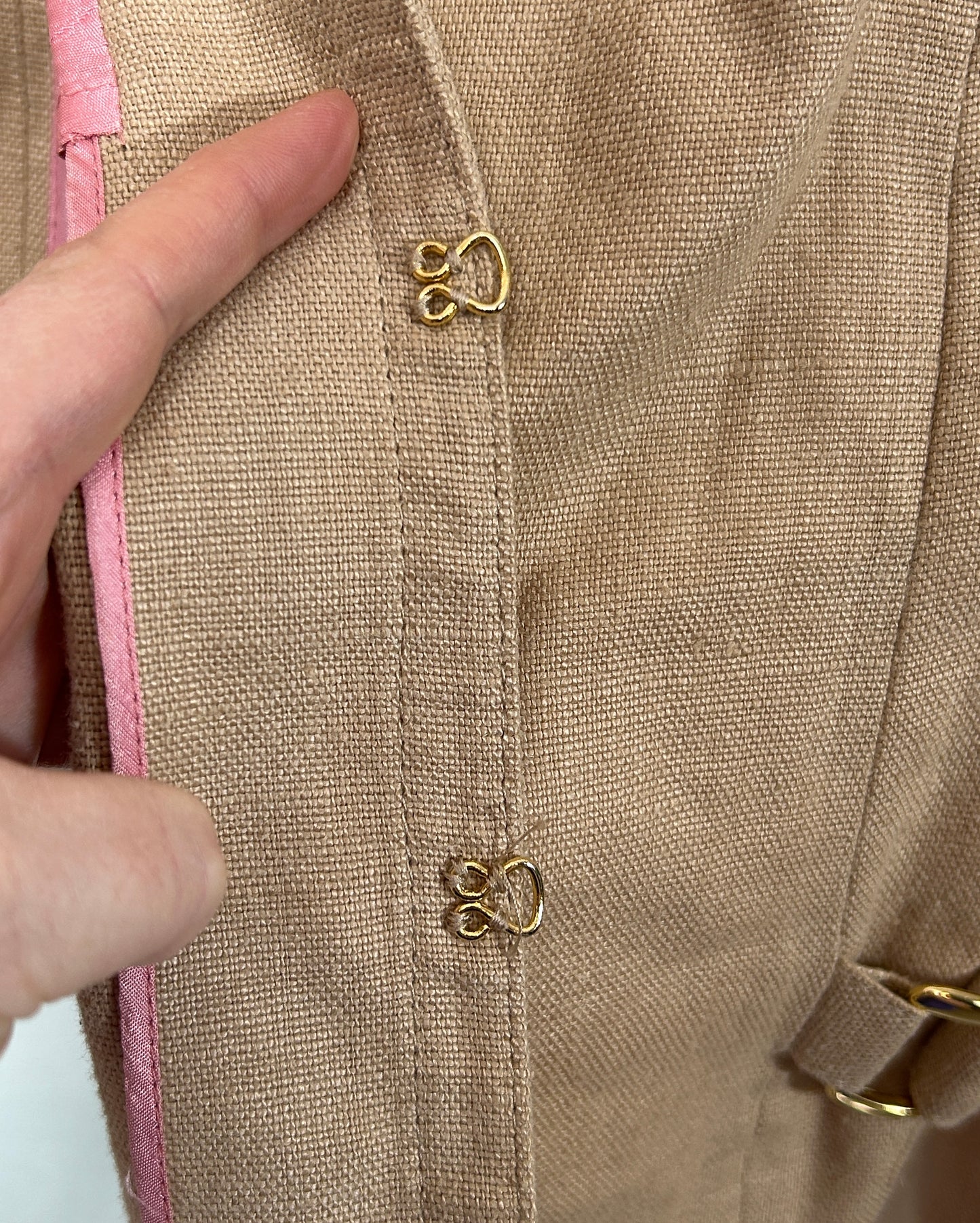 Kulson Beige Hemp/Linen-Blend Blazer with Pink Lining & Gold Buckle Accents – Size US 6; Made in Italy