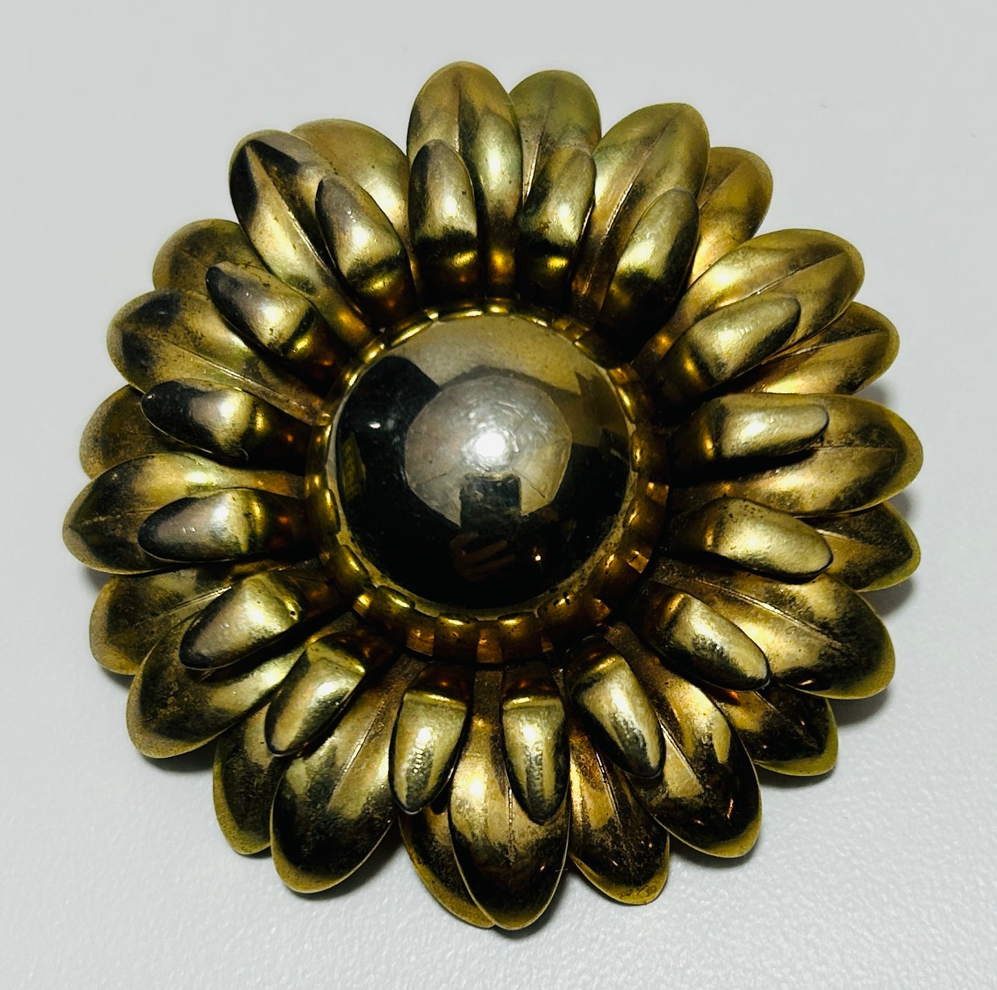 Vintage Gold-Tone Sunflower Brooch – 3-Layer Petal Design (1970s, Unsigned)