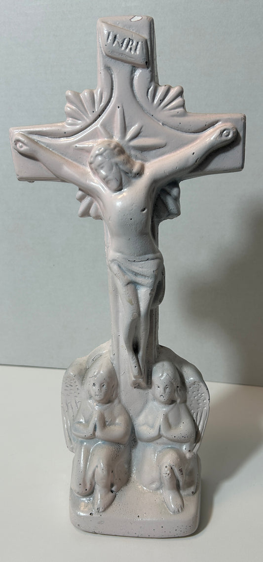 Vintage White Chalkware Crucifix with Praying Angels – Religious Catholic Statue Figurine