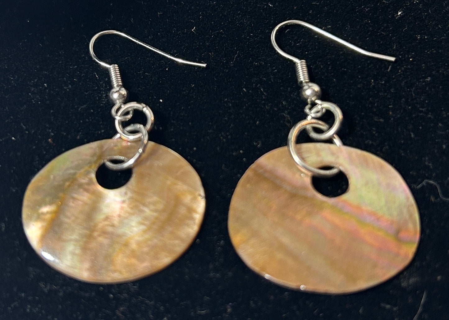 Vintage Iridescent Shell Disc Earrings with Silver-Tone Hooks – Boho Dangle Style