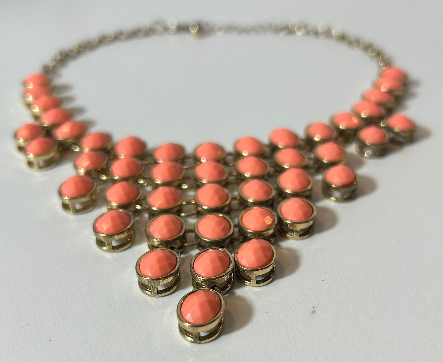 Bold Coral Statement Bib Necklace with Gold-Tone Metal Setting – Retro Inspired Fashion Jewelry