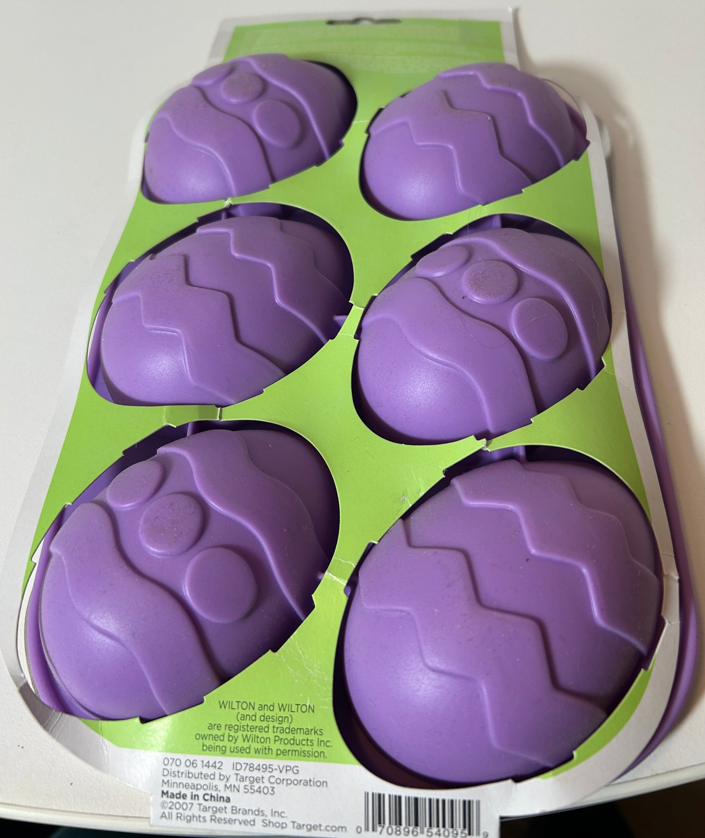 Wilton 6-Cavity Silicone Easter Egg Mold | Purple Nonstick Baking Tray | Oven, Microwave &amp; Freezer Safe