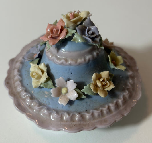 Vintage Capodimonte Style Floral Hat Porcelain Music Box with Wind-Up Base
