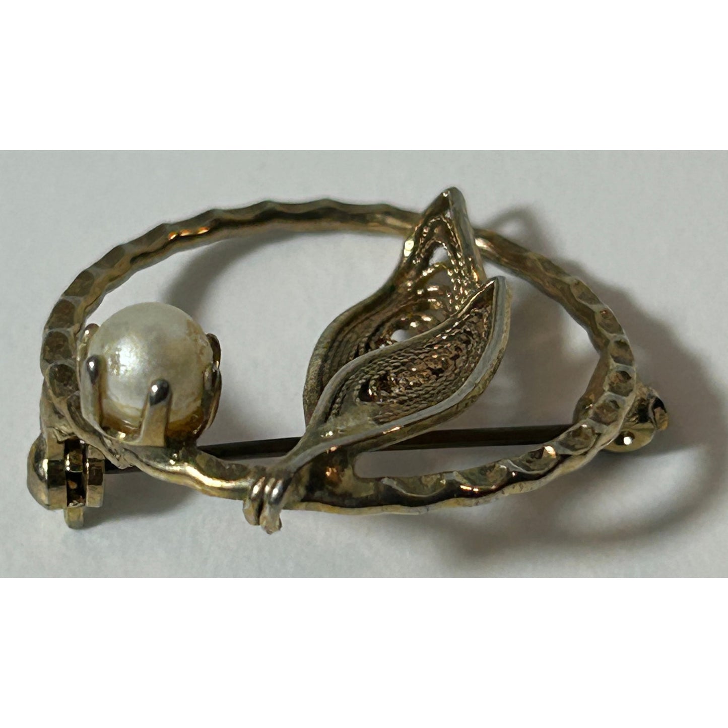 Vintage Gold Tone Filigree Circle Brooch with Faux Pearl Accent