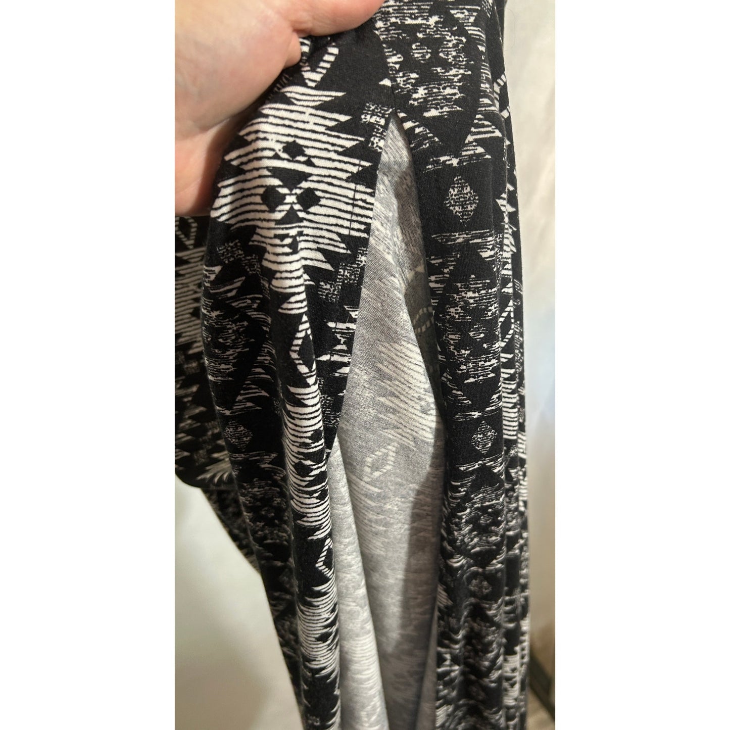 Xhilaration Black & White Aztec Print Sleeveless Maxi Dress Size L