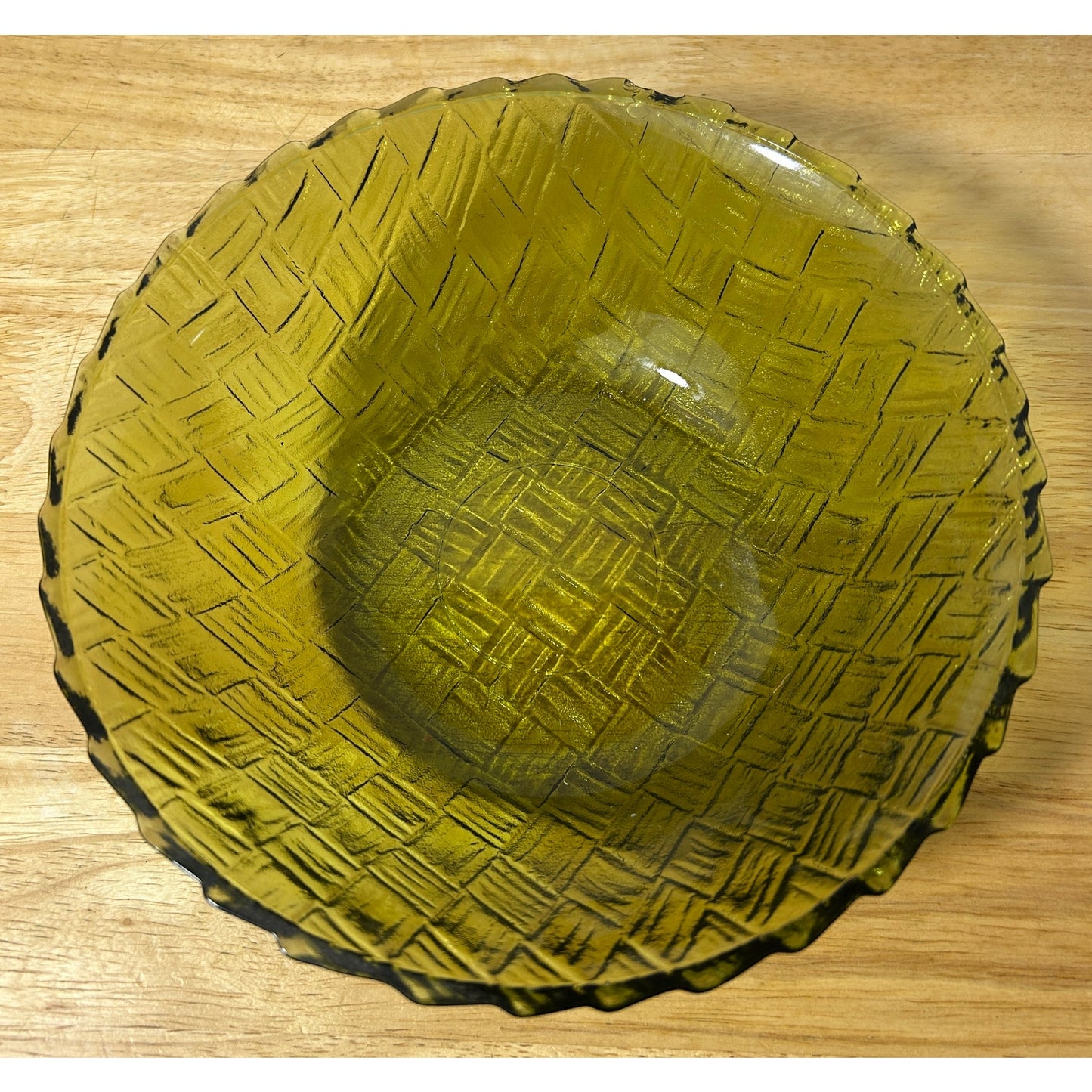 Vintage Green Glass Basketweave Textured Bowl, 9″ Diameter, 3″ Tall