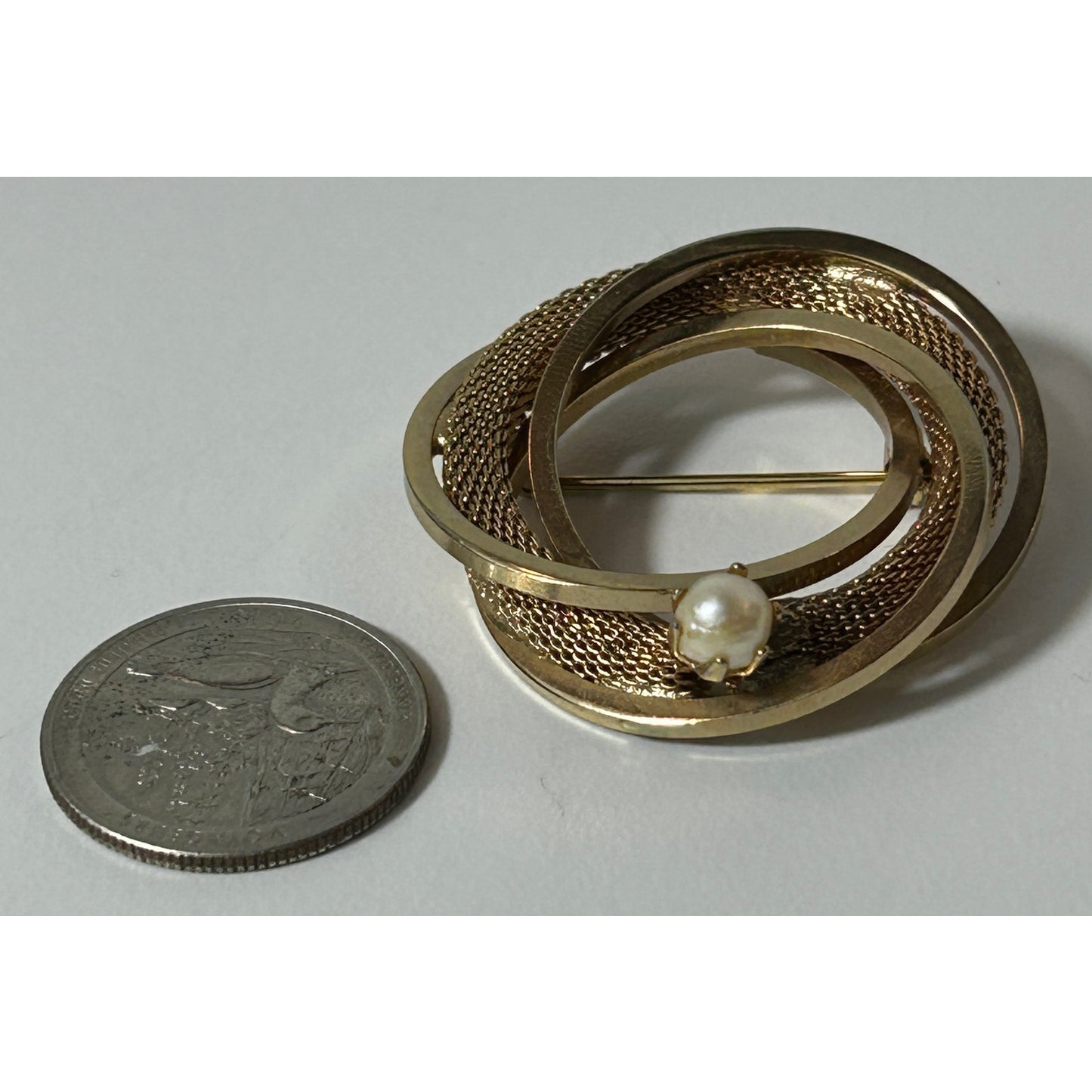 Vintage Gold Tone Mesh Swirl Brooch with Faux Pearl 1.75" Statement Pin