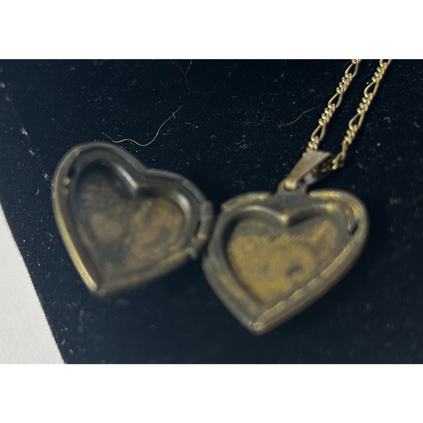 Vintage Heart Locket Necklace Ornate Brass Finish w/ Cameo Accent 26.25"
