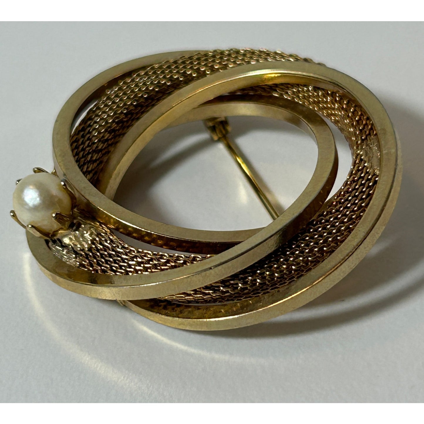 Vintage Gold Tone Mesh Swirl Brooch with Faux Pearl 1.75" Statement Pin
