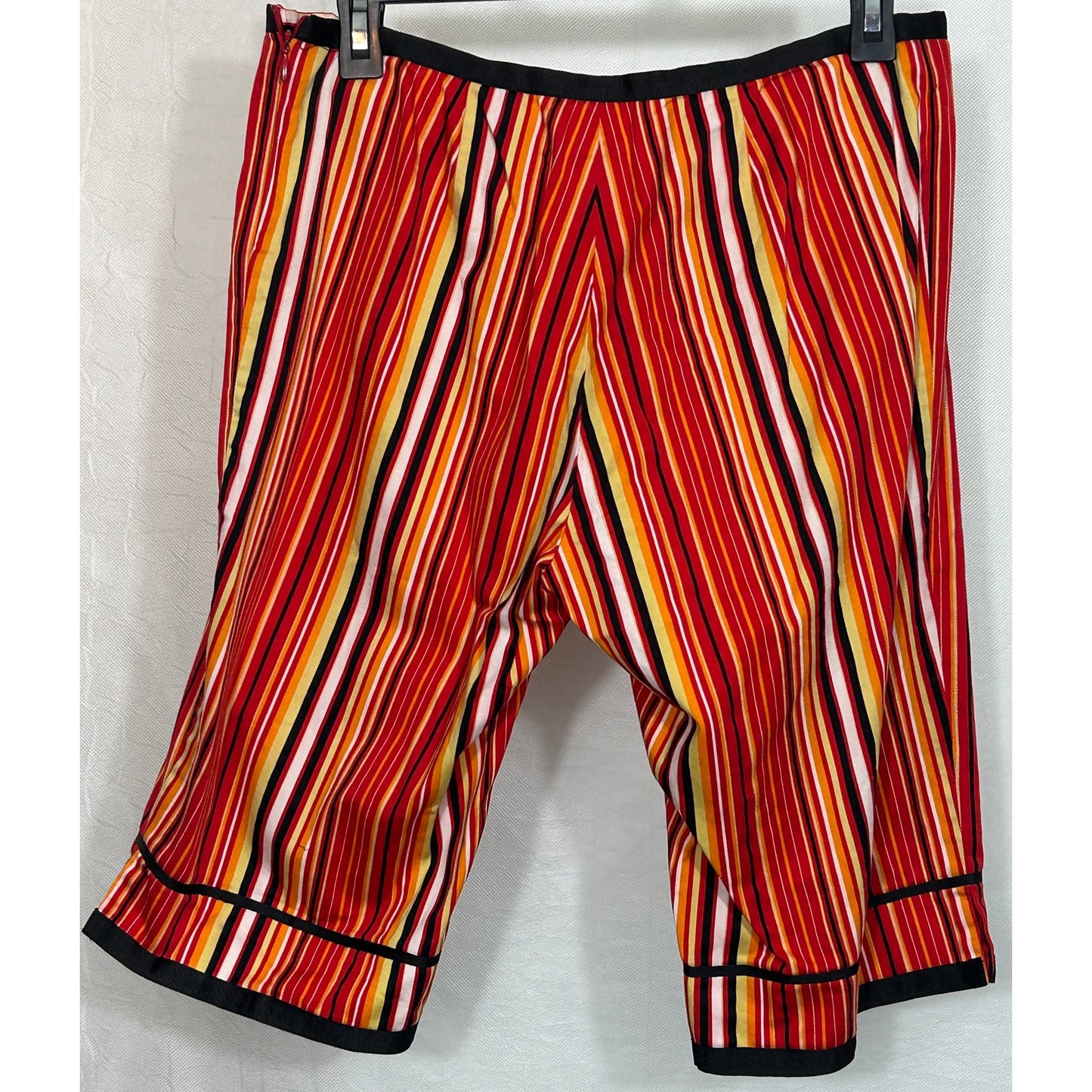 Willi Smith Striped Cotton Blend Bermuda Shorts Size 6 Red Yellow Black