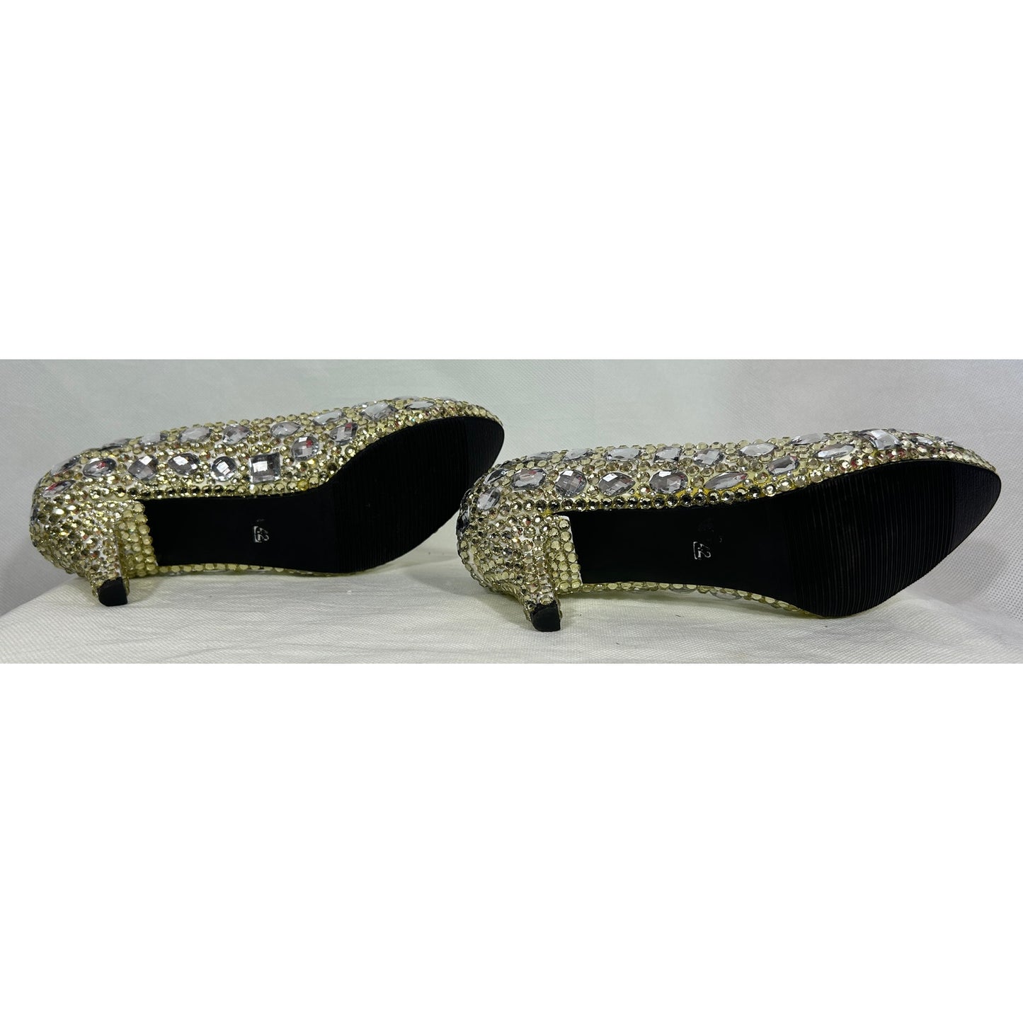 Rhinestone Embellished Kitten Heel Pumps Women’s US 10.5 (EU 42)