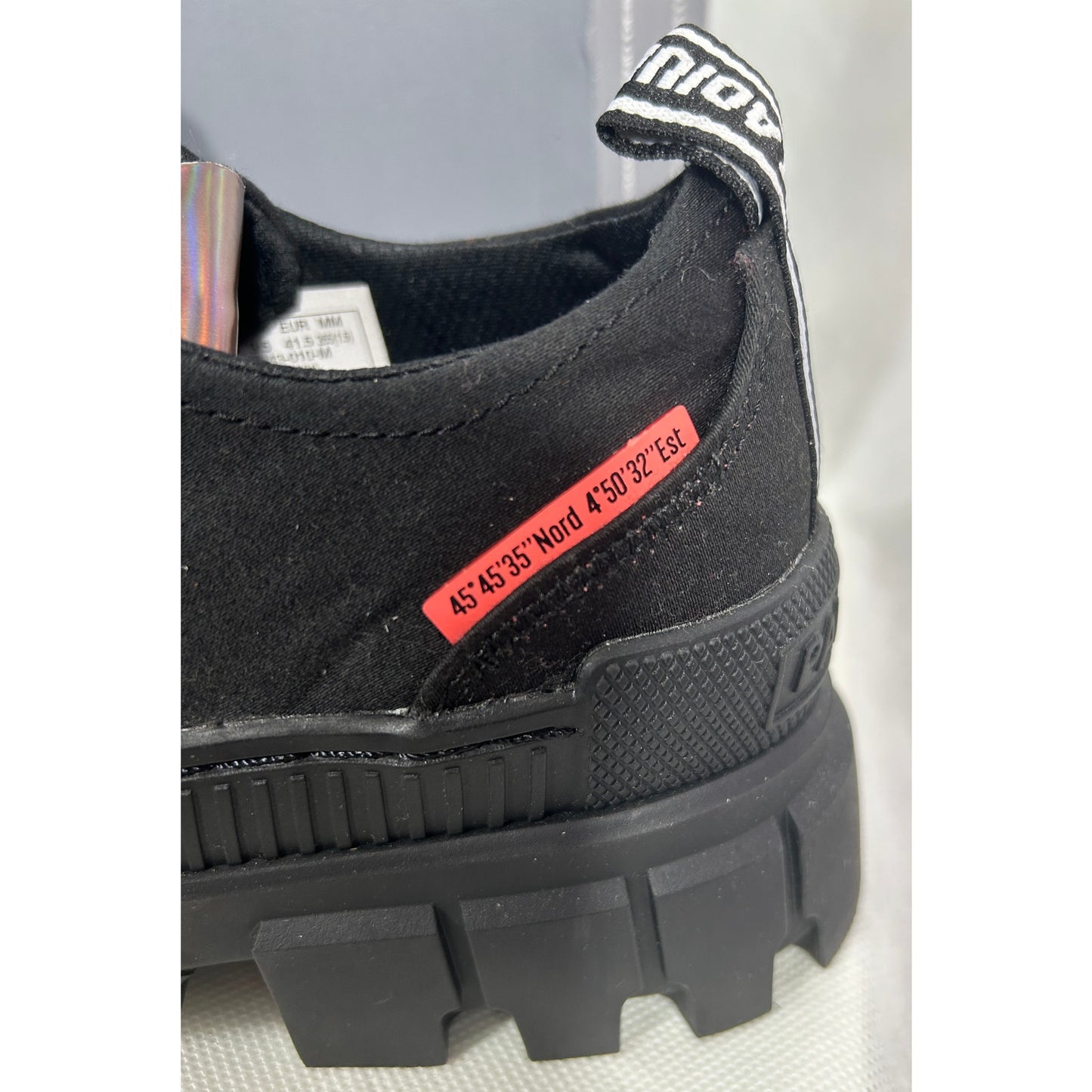 Palladium Revolt Lace Ox Black Low Platform Sneakers Size 9.5, New in Box